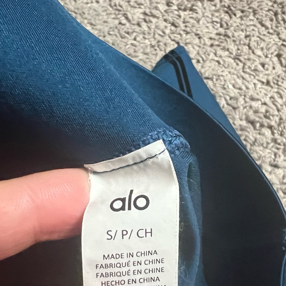 Alo eclipse blue high-waist line up short size S - Picture 3 of 3
